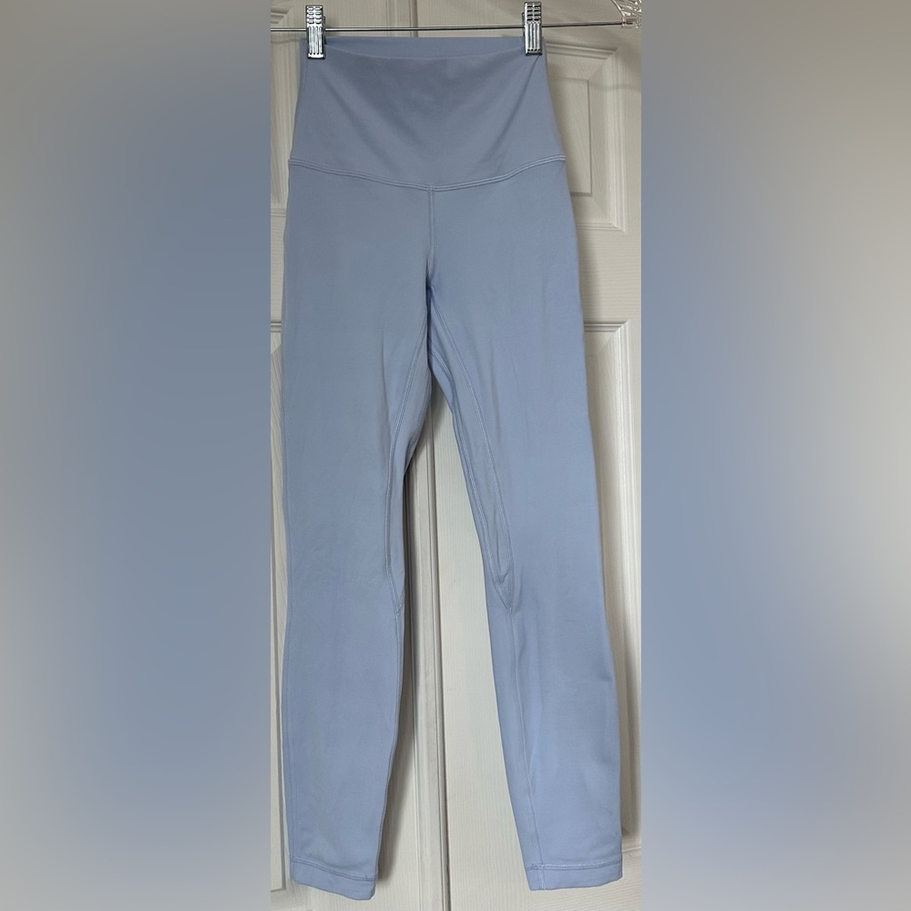 Lululemon Align High-Rise Pant 25"
Blue Linen size 2 - Picture 4 of 8